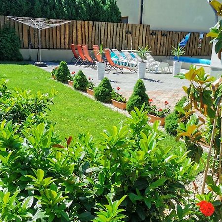 Villa House4U Balatonszárszó Exterior foto