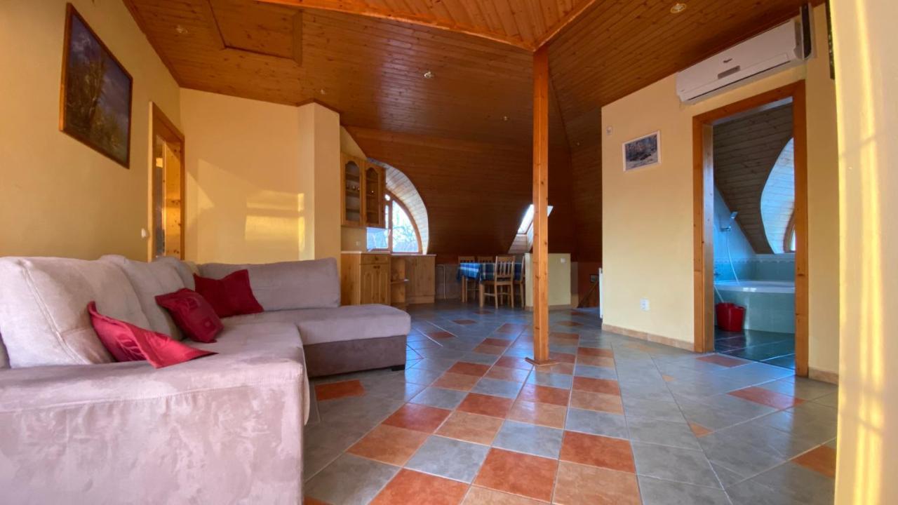 Villa House4U Balatonszárszó Exterior foto