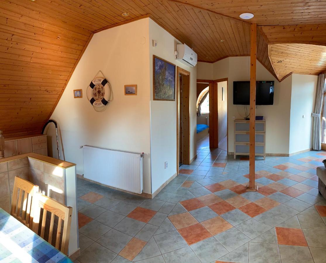 Villa House4U Balatonszárszó Exterior foto