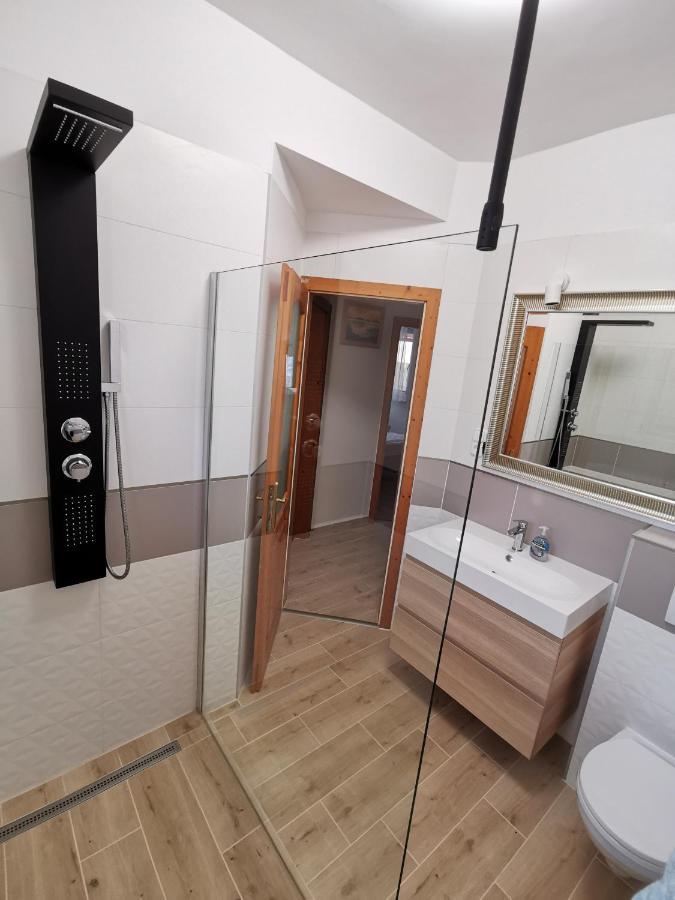Villa House4U Balatonszárszó Exterior foto